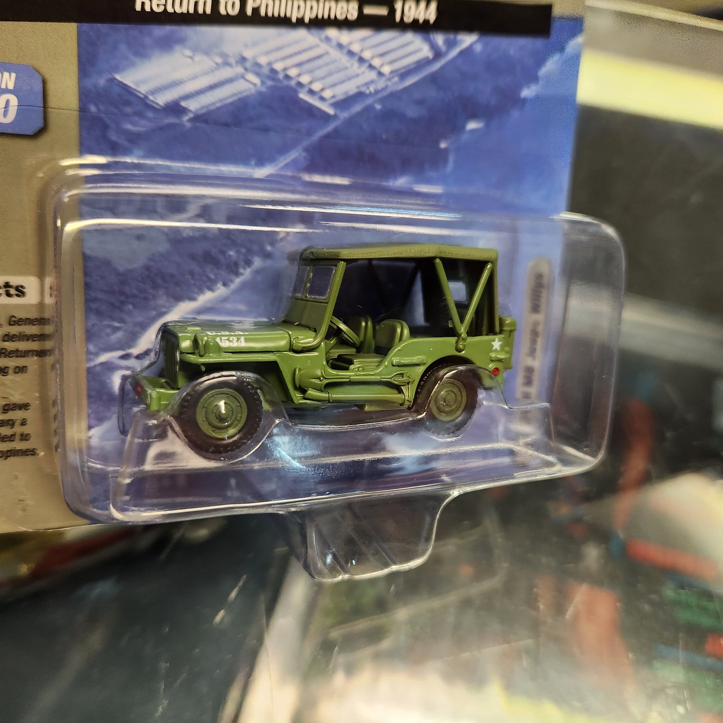 Johnny Lightning - 2022 Military R1 Ver A - WWII MB Jeep Willys