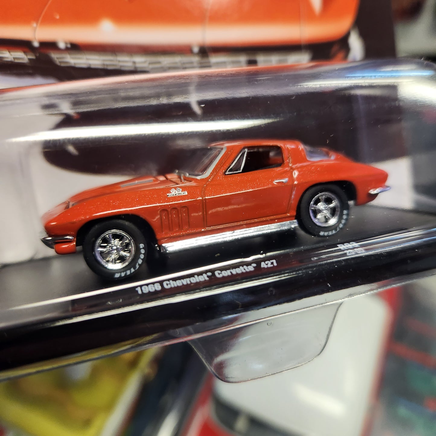 M2 Machines - 1966 Chevrolet Corvette 427 - Orange