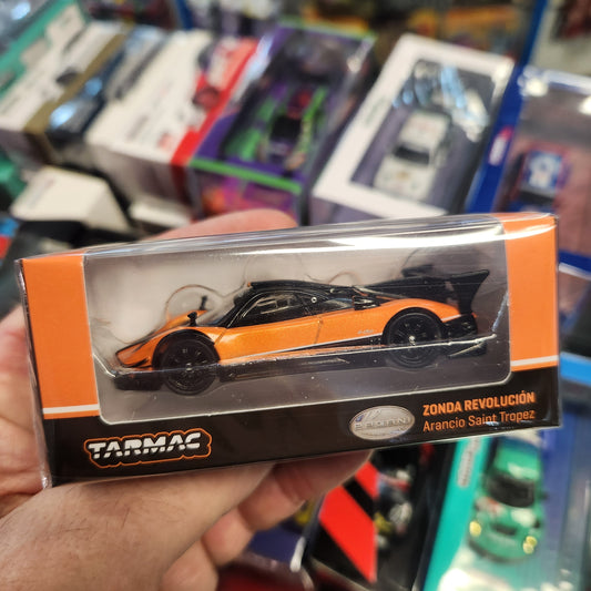 Tarmac Works - Pagani Zonda Revolucion - Arancio Saint Tropez