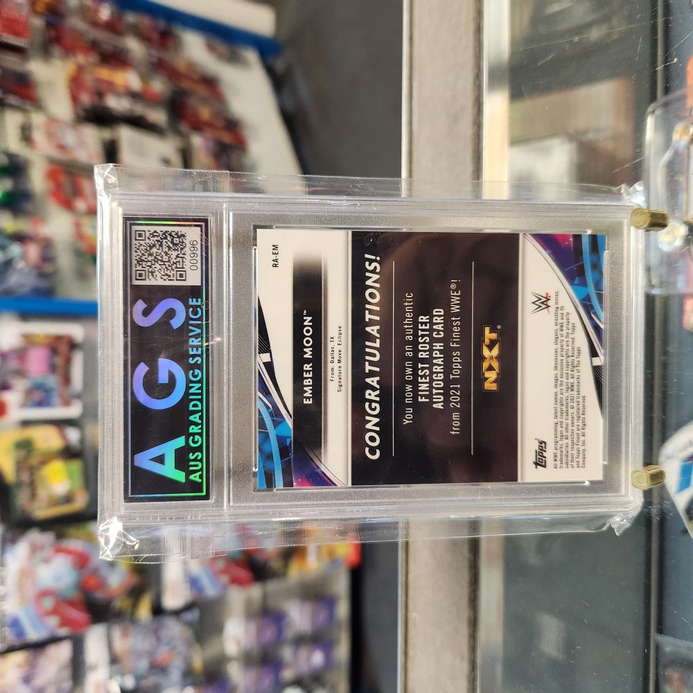 Graded Card - 2021 Topps WWE Autograph RA-EM Ember Moon (Finest)