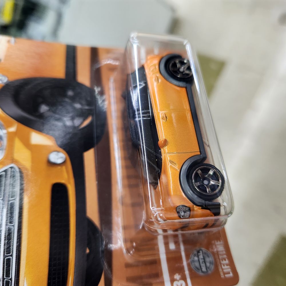 Matchbox - Mini Collection - 2011 Mini Countryman (Gold)