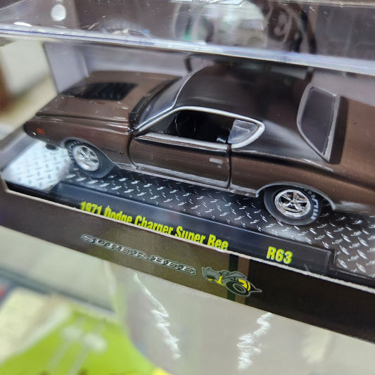 M2 Machines - 'Detroit Muscle' Mix 63 - 1971 Dodge Super Charger Super Bee