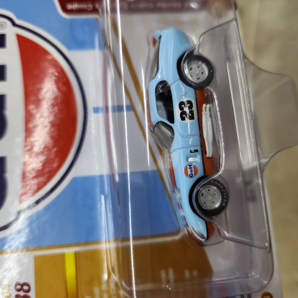 Johnny Lightning - 2023 Classic Gold R2 Ver A - 1965 Shelby Cobra Daytona Coupe