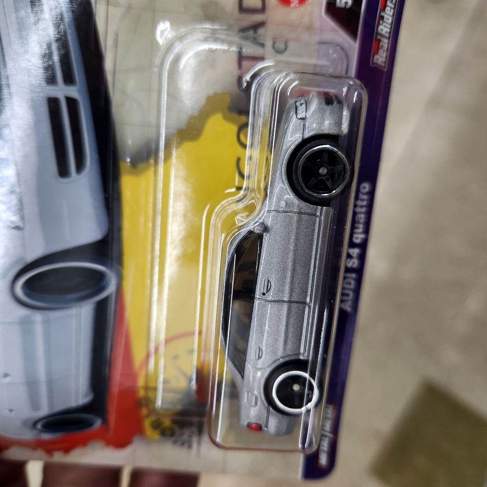 Hot Wheels Premium - Car Culture 'World Tour' - Audi S4 Quattro