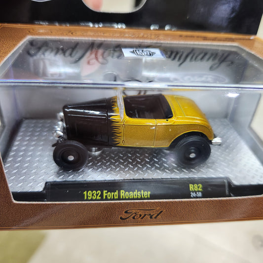 M2 Machines - 'Detroit Muscle' Mix 82 - 1932 Ford Roadster
