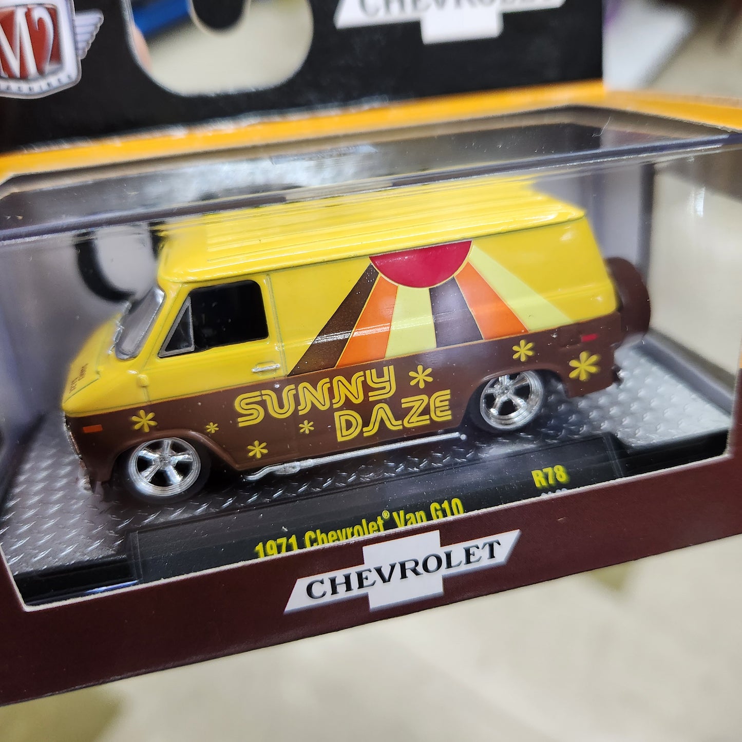 M2 Machines - 'Auto-Meets' Mix 78 - 1971 Chevrolet Van G10