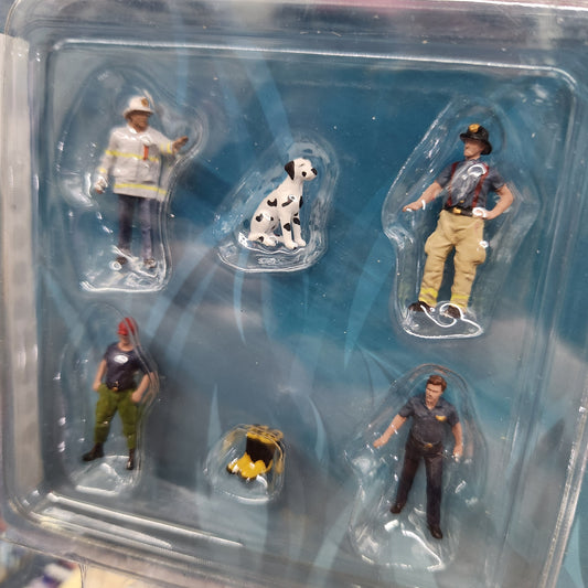 American Diorama - Diecast Figures - Fire Fighters #2 - 1:64 Scale