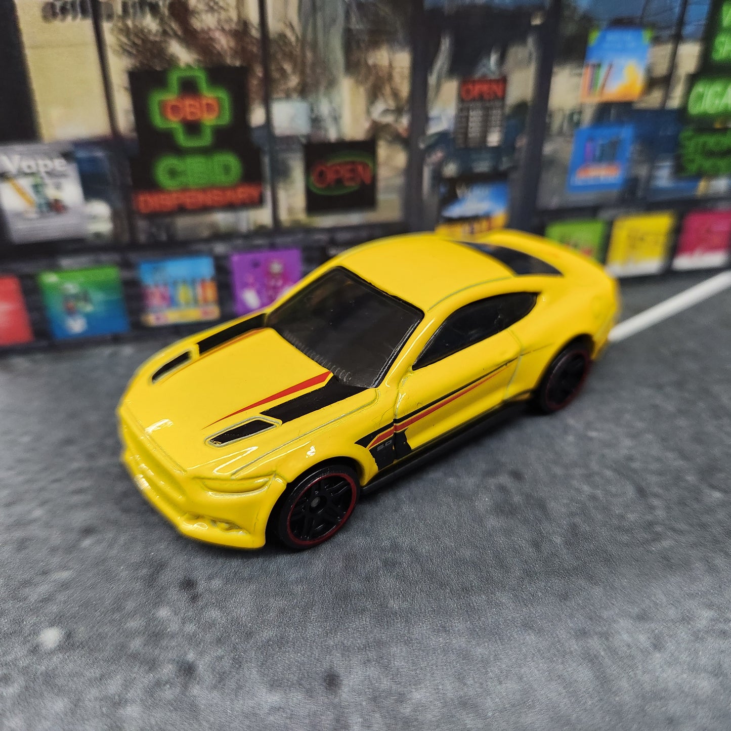 Uncarded - Hot Wheels - 2015 Ford Mustang GT (Yellow) - 1:64 Scale