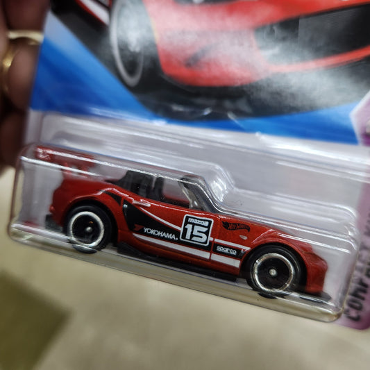 Hot Wheels - '15 Mazda MX-5 Miata #15 - Long Card