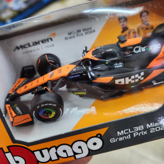 Bburago - 2024 McLaren F1 Miami GP - #81 Oscar Piastri - 1:43 Scale