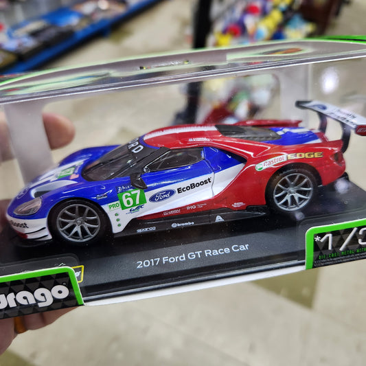 Bburago - Race Series - 2017 Ford GT Race Car #67 - 1:32 Scale