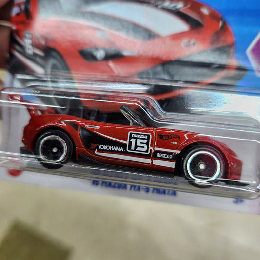 Hot Wheels - '15 Mazda MX-5 Miata #15 - Short Card