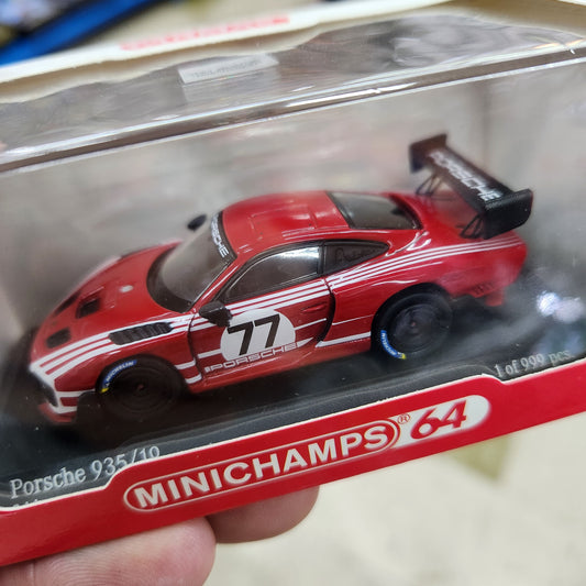 Tarmac Works - Porsche 935/19 #77 Salzburg (Red) - 1:64 Scale