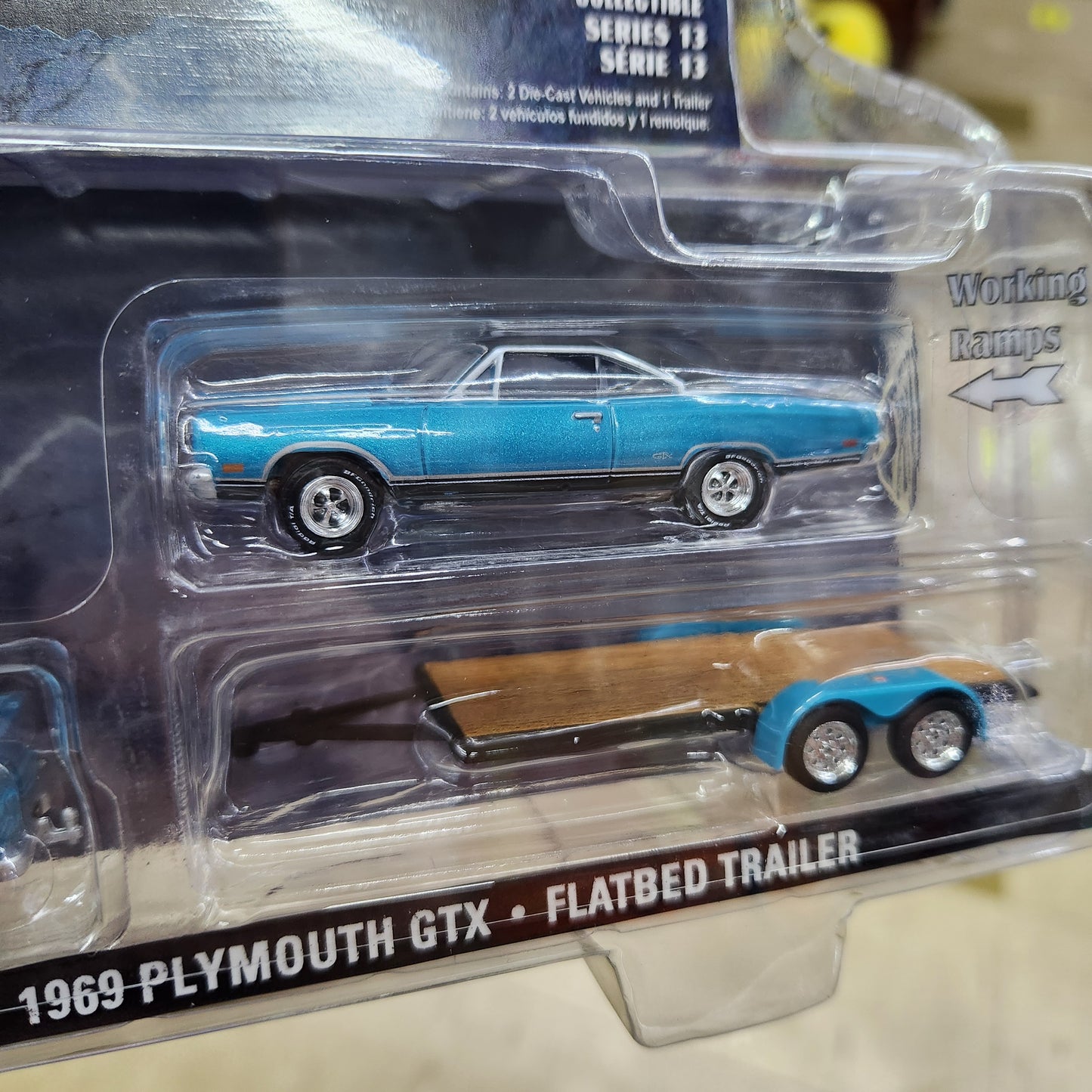 Greenlight - Hollywood 'Hitch & Tow' - Graveyard Carz