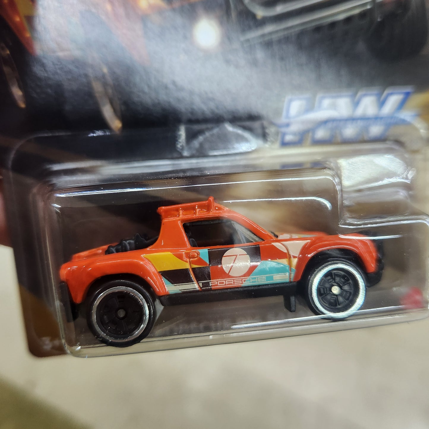 Hot Wheels - 'Speed Graphics' - Porsche 914 Safari - 1:64 Scale