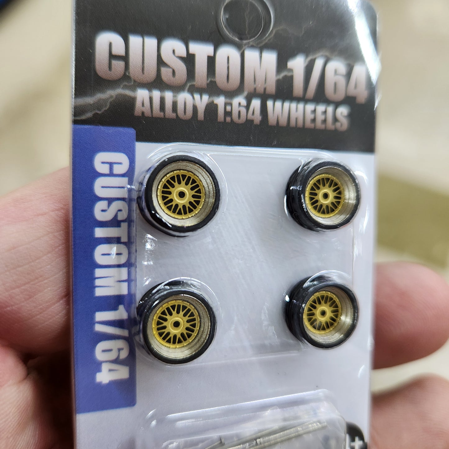 Custom Alloy Wheels - Set 4 with Axles - 1:64 Scale (N004A)