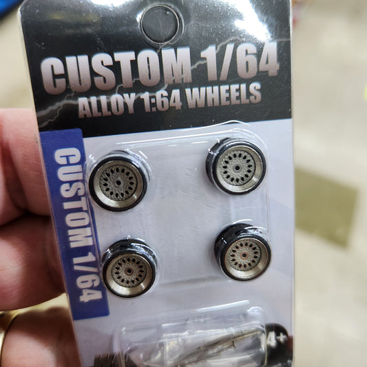 Custom Alloy Wheels - Set 4 with Axles - 1:64 Scale (N005)
