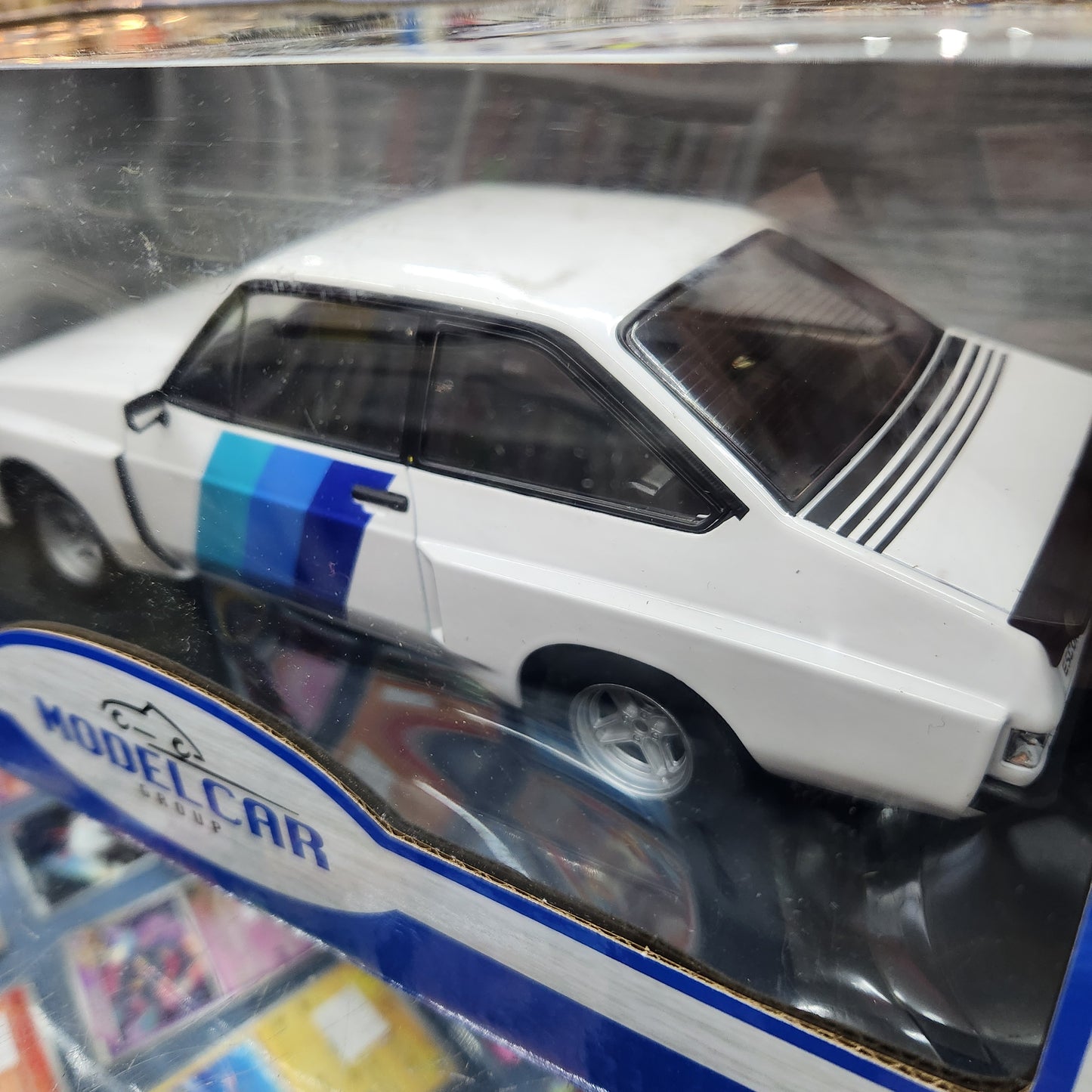 MCG - 1977 Ford Escort Mk II RS 2000 X-Pack (White) - 1:18 Scale