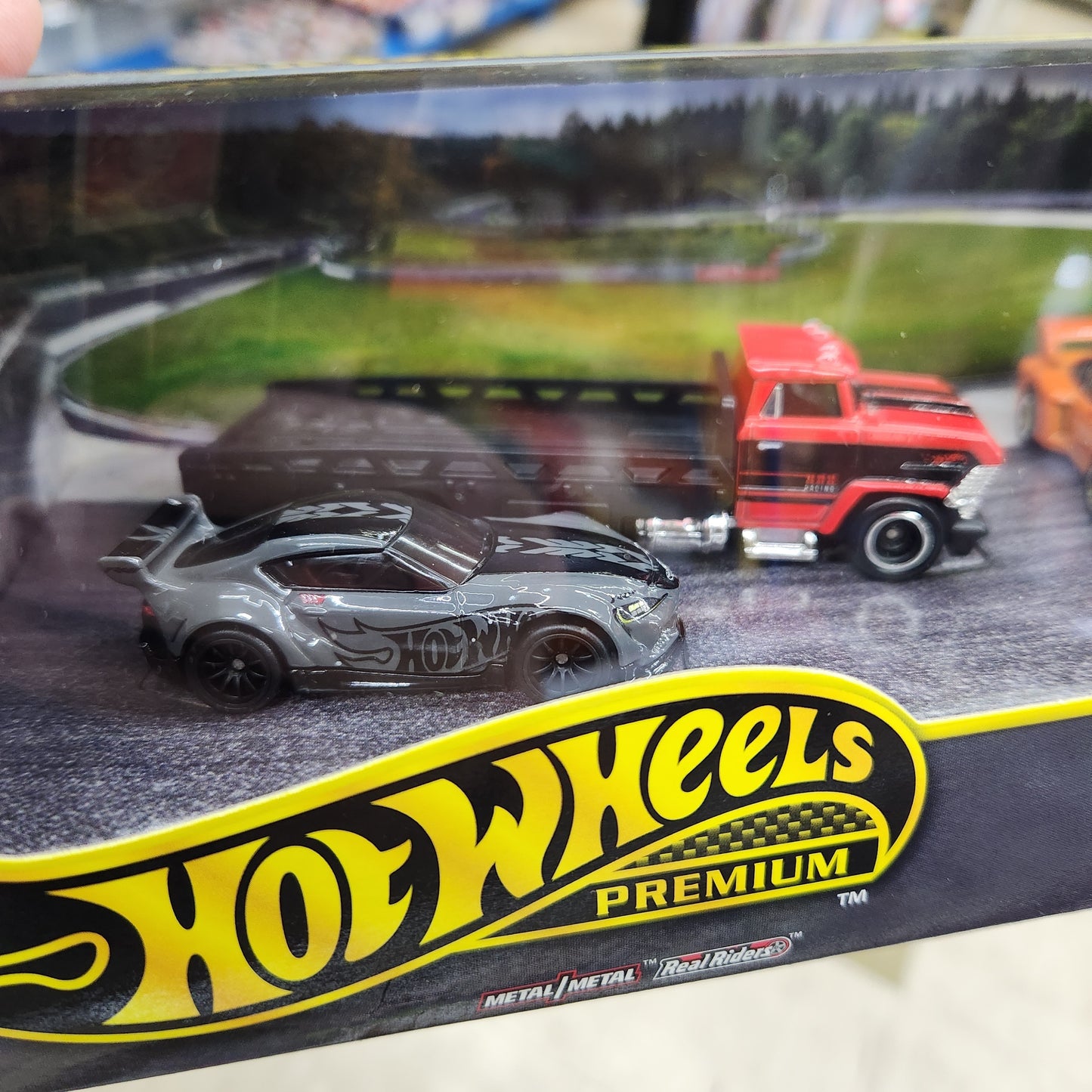Hot Wheels Premium Collector Series - Track Day (2025)