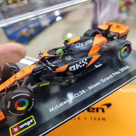 Bburago - 2024 McLaren F1 MCL38 with Helmet (Miami GP) - #4 Lando Norris - 1:43 Scale