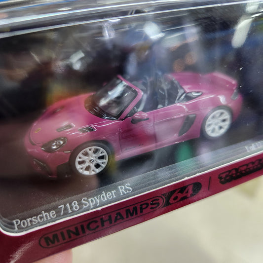 Tarmac Works - Porsche 718 Spyder RS (Ruby Star Neo) - 1:64 Scale