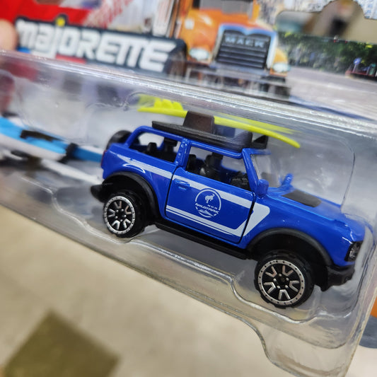 Majorette - City Trailers - Ford Bronco Wildtrak + Canoes/Trailer