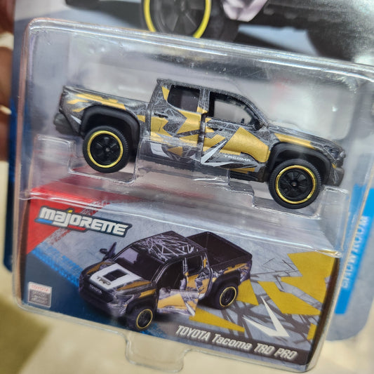 Majorette - Showroom Series Deluxe Cars - Toyota Tacoma TRD Pro