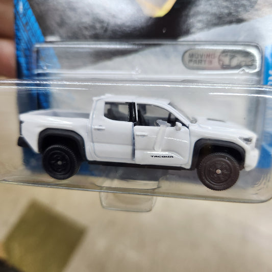 Majorette - Showroom Series Premium Cars - Toyota Tacoma TRD Pro (White)