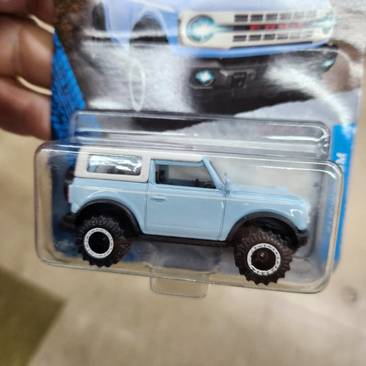 Majorette - Showroom Series Premium Cars - Ford Bronco (Baby Blue)