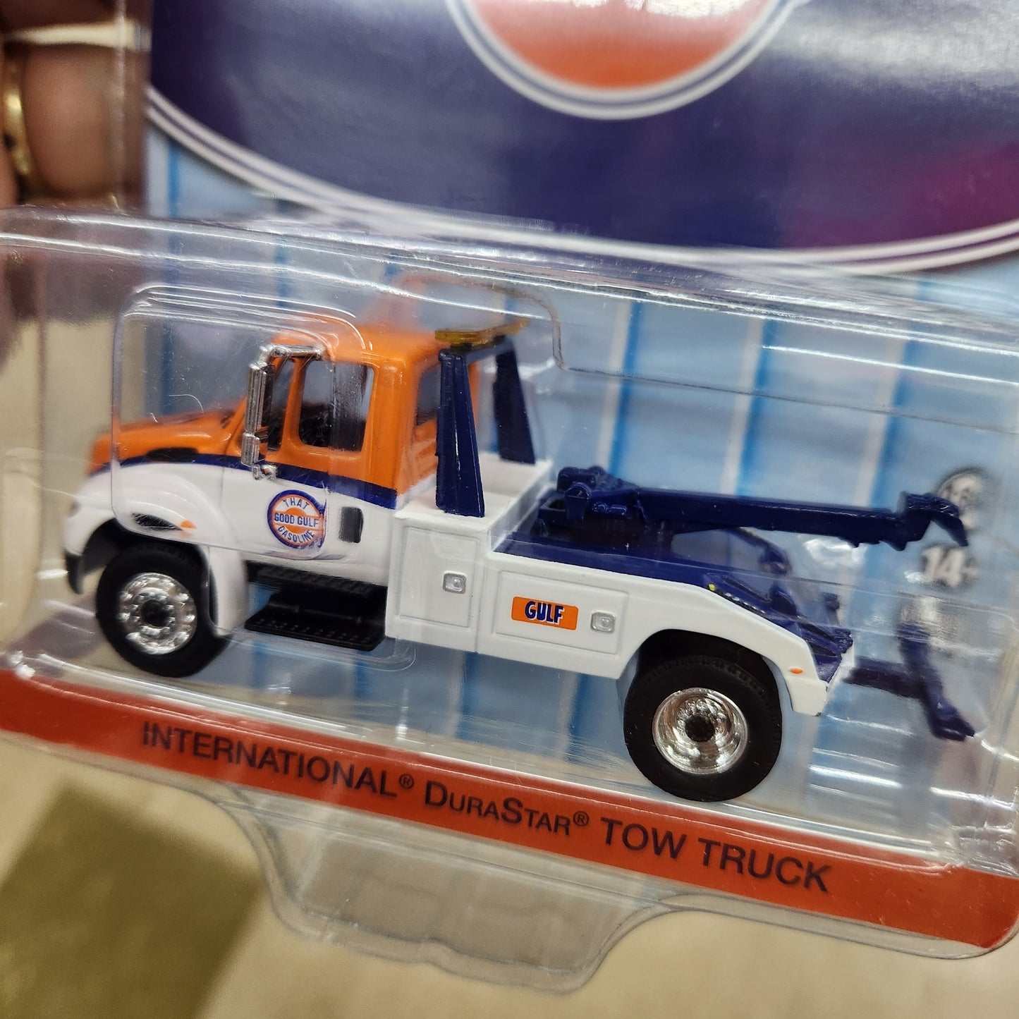 Greenlight - International Durastar Tow Truck 'Gulf Oil' - 1:64 Scale