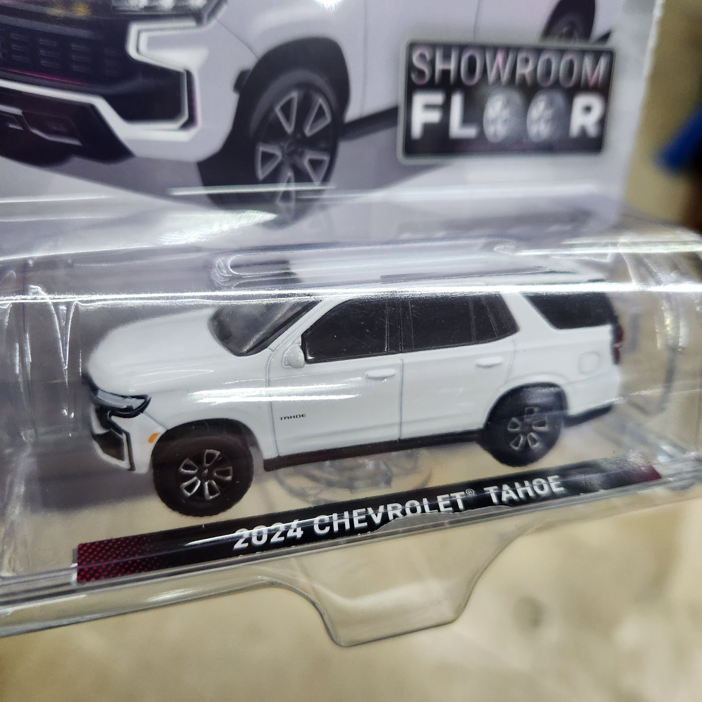 Greenlight - 'Showroom Floor' Series 7 - 2024 Chevrolet Tahoe - 1:64 Scale