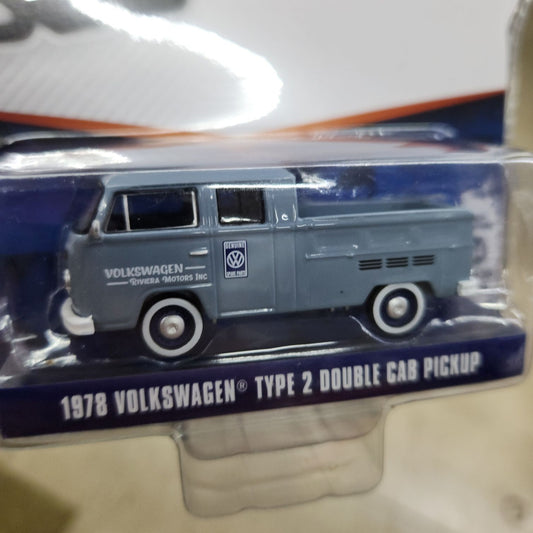 Greenlight - 1978 VW Type 2 Double Cab Pickup 'Volkswagen Service' - 1:64 Scale