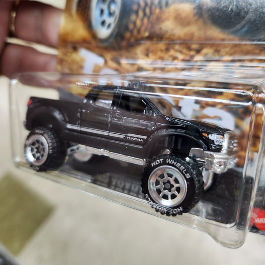 Hot Wheels Silver Series - 'Toyota' - 2010 Toyota Tundra - 1:64 Scale