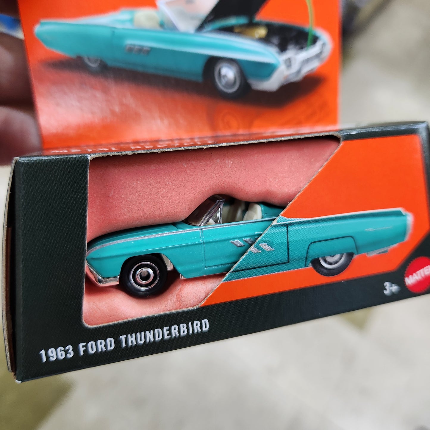 Matchbox - Moving Parts - 1963 Ford Thunderbird - 1:64 Scale