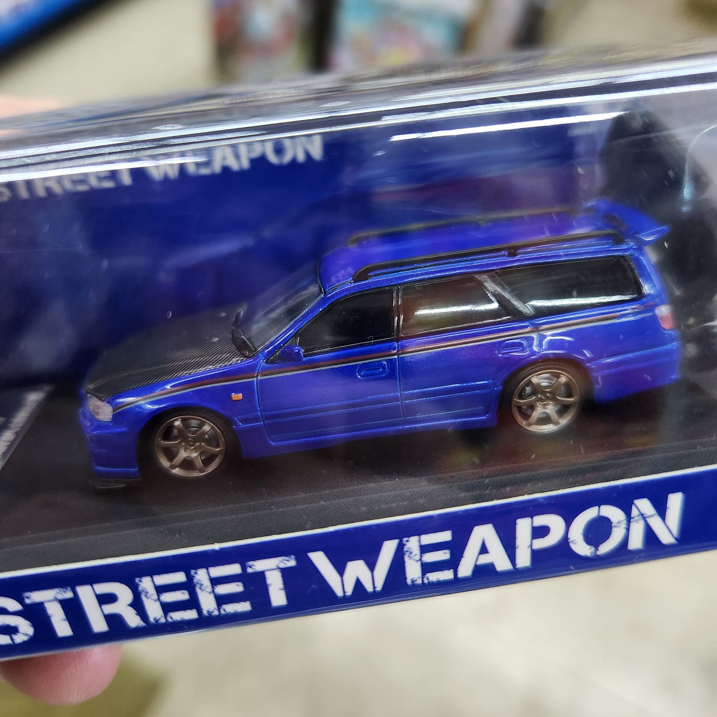 Street Weapon - Nissan Stagea (R34) Blue - 1:64 Scale