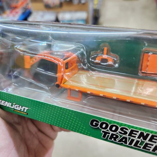 Greenlight - Gooseneck Trailer (Orange) - 1:64 Scale