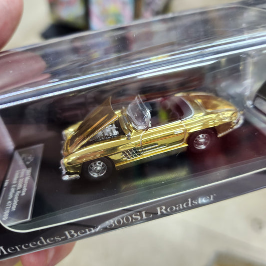 YS Models - 1957 Mercedes-Benz 300SL Roadster (Gold Chrome) - 1:64 Scale