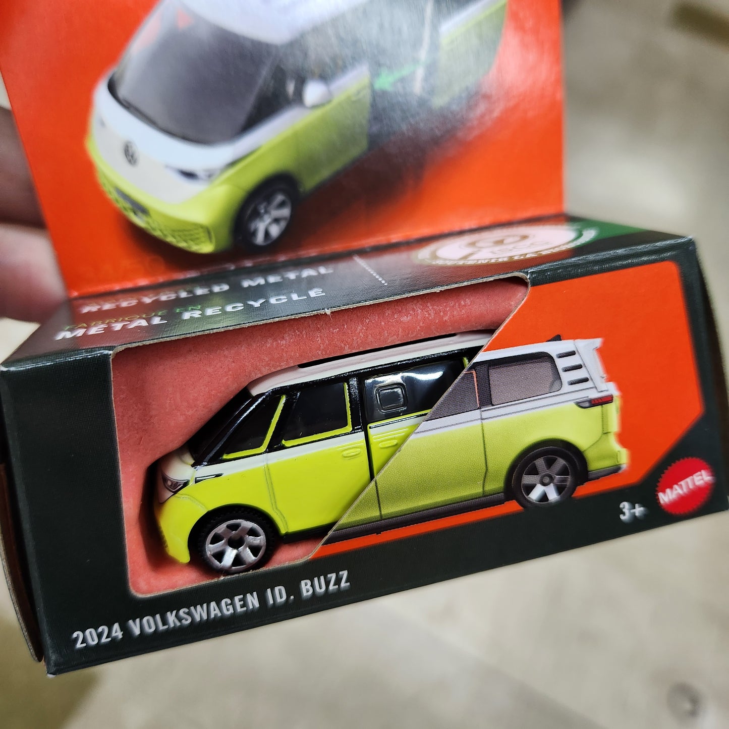 Matchbox - Moving Parts - 2024 Volkswagen ID. Buzz - 1:64 Scale