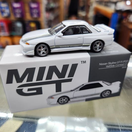 MiniGT - Nissan Skyline GT-R (R32) VeilSide (Combat C-I White)