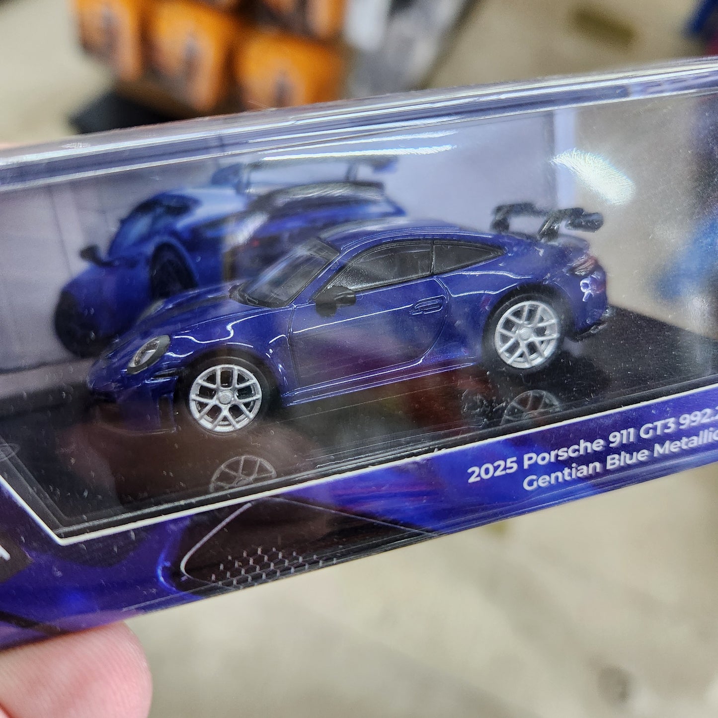 Para64 - 2025 Porsche 911 GT3 (992.2) Gentian Blue Metallic - 1:64 Scale