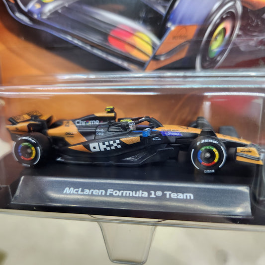 Hot Wheels Premium - 2025 Formula 1 McLaren Formula 1 Team - #4 Lando Norris