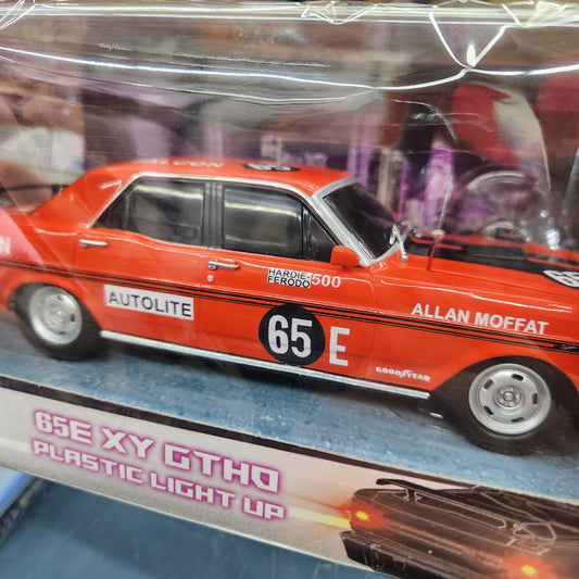 DDA - Ford XY GTHO Bathurst Winner - Allan Moffat #65E - Light Up - 1:24 Scale