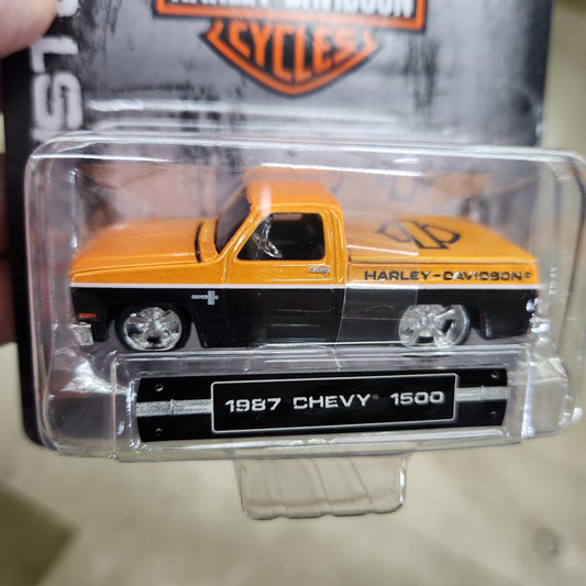 Maisto - 'Harley Davidson' 1987 Chevy 1500 Pickup (Orange/Black)