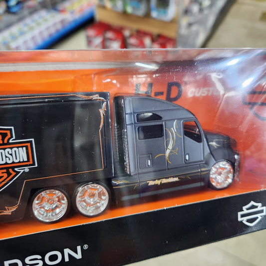 Maisto - 'Harley Davidson' Custom Haulers (Black with Orange Flames)