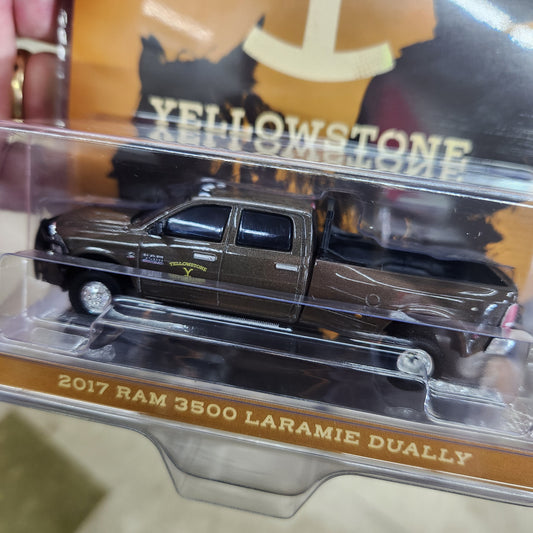 Greenlight - 'Hollywood' - 2017 RAM 3500 Laramie Dually 'Yellowstone'