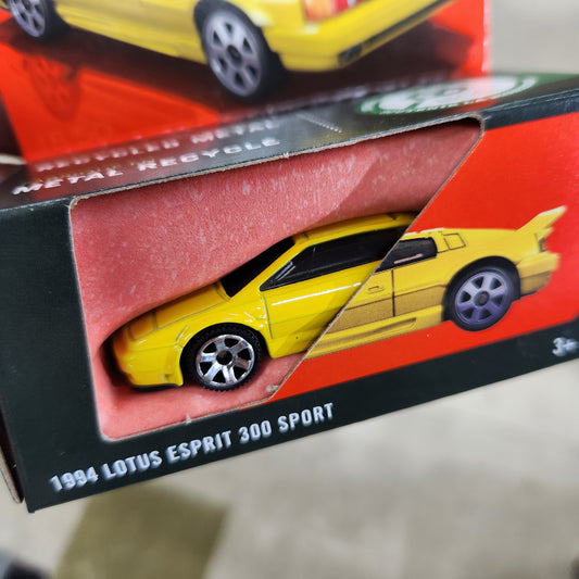Matchbox - Moving Parts - 1994 Lotus Esprit 300 Sport (Yellow)