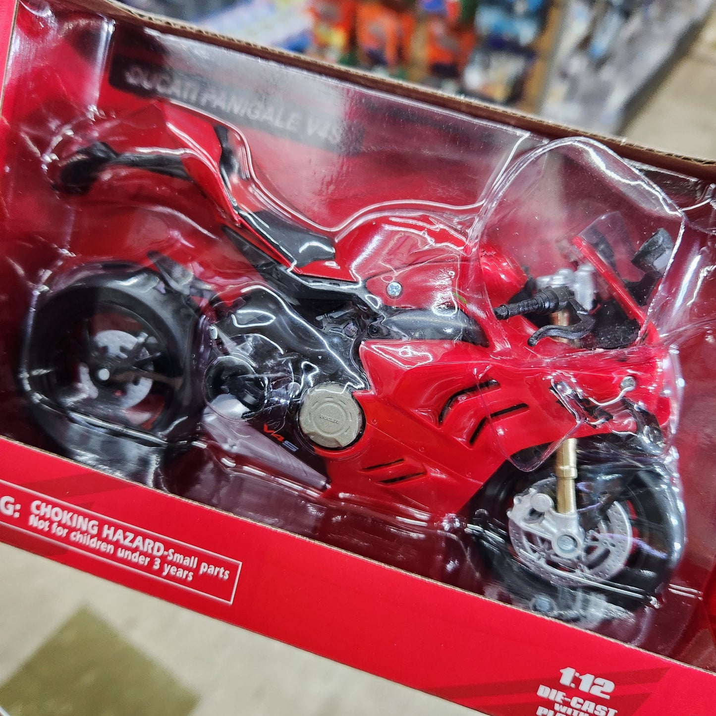 New Ray - 2022 Ducati Panigale V4S Road Bike - 1:12 Scale