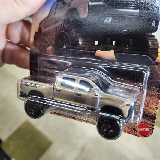 Hot Wheels Silver Series - Performance Trucks - 2019 Chevrolet Silverado Trail Boss LT