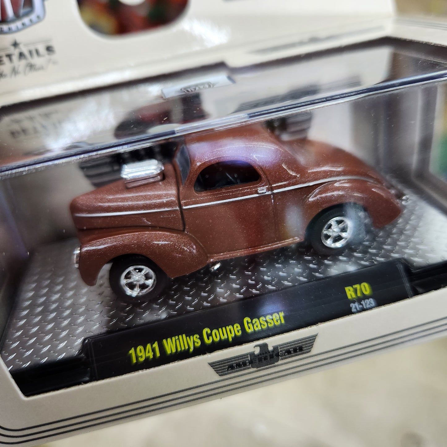 M2 Machines - 'Auto-Thentics Mix 70 - 1941 Willys Coupe Gasser