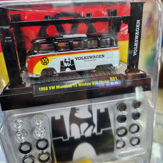 M2 Machines - M2 'Model Kit' Series 81 - 1958 VW Microbus 15 Window USA Model